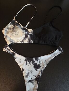 Black & White Tie-Dye Bikini Set - Women's Swim